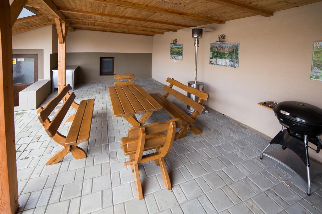 Apartmany Janka + Camp Besenova Exterior photo